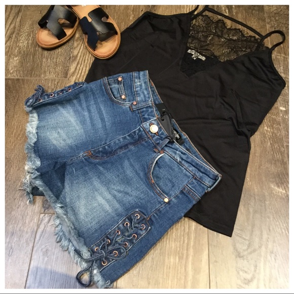 Vintage Wash Black Label Laced Up Shorts - Picture 3 of 9